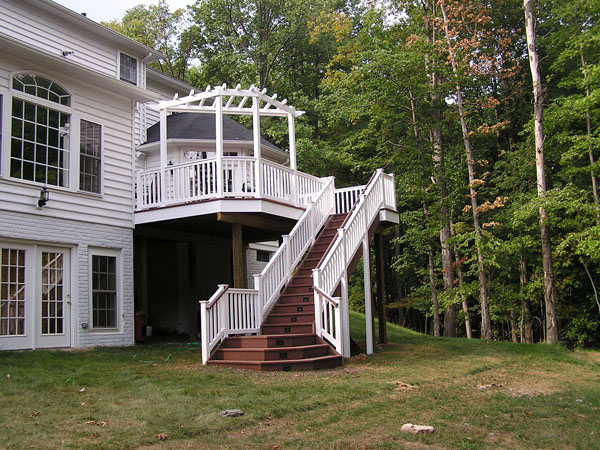 Alger Deck and Fence - Local Deck Builders and Outdoor Structure Experts